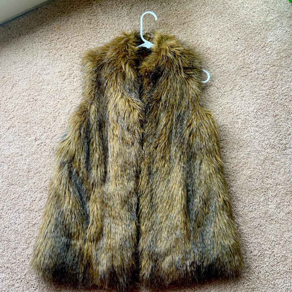 Womens Faux Fur Vest Size Med